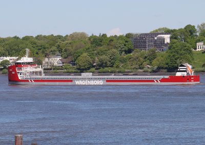 Einlaufparade des 837. Hamburger Hafengeburtstags